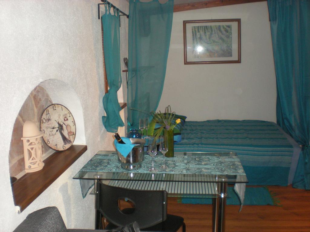 Sophia Cozy Self Catering Apartment Dolni Brezany Exteriér fotografie