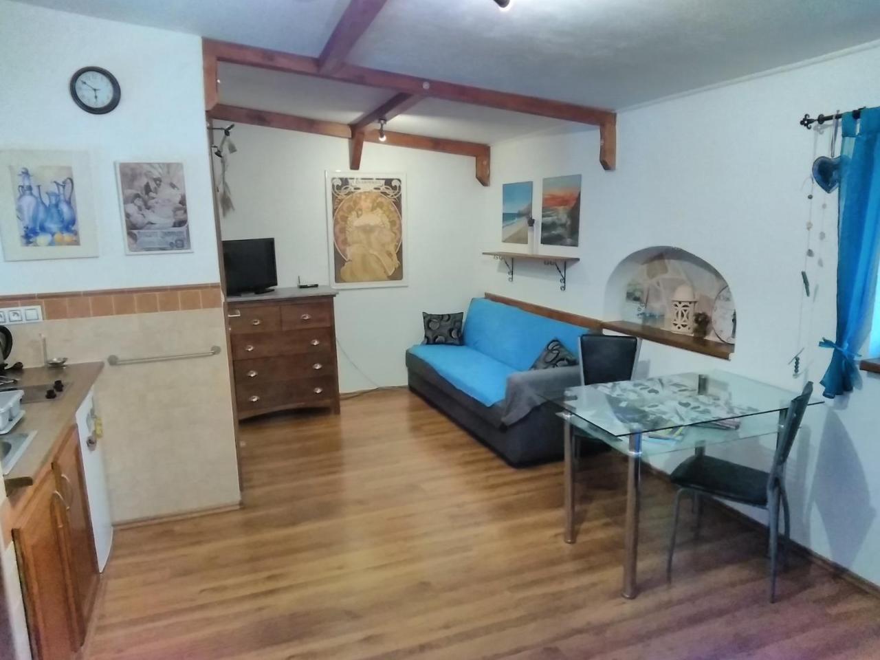 Sophia Cozy Self Catering Apartment Dolni Brezany Exteriér fotografie